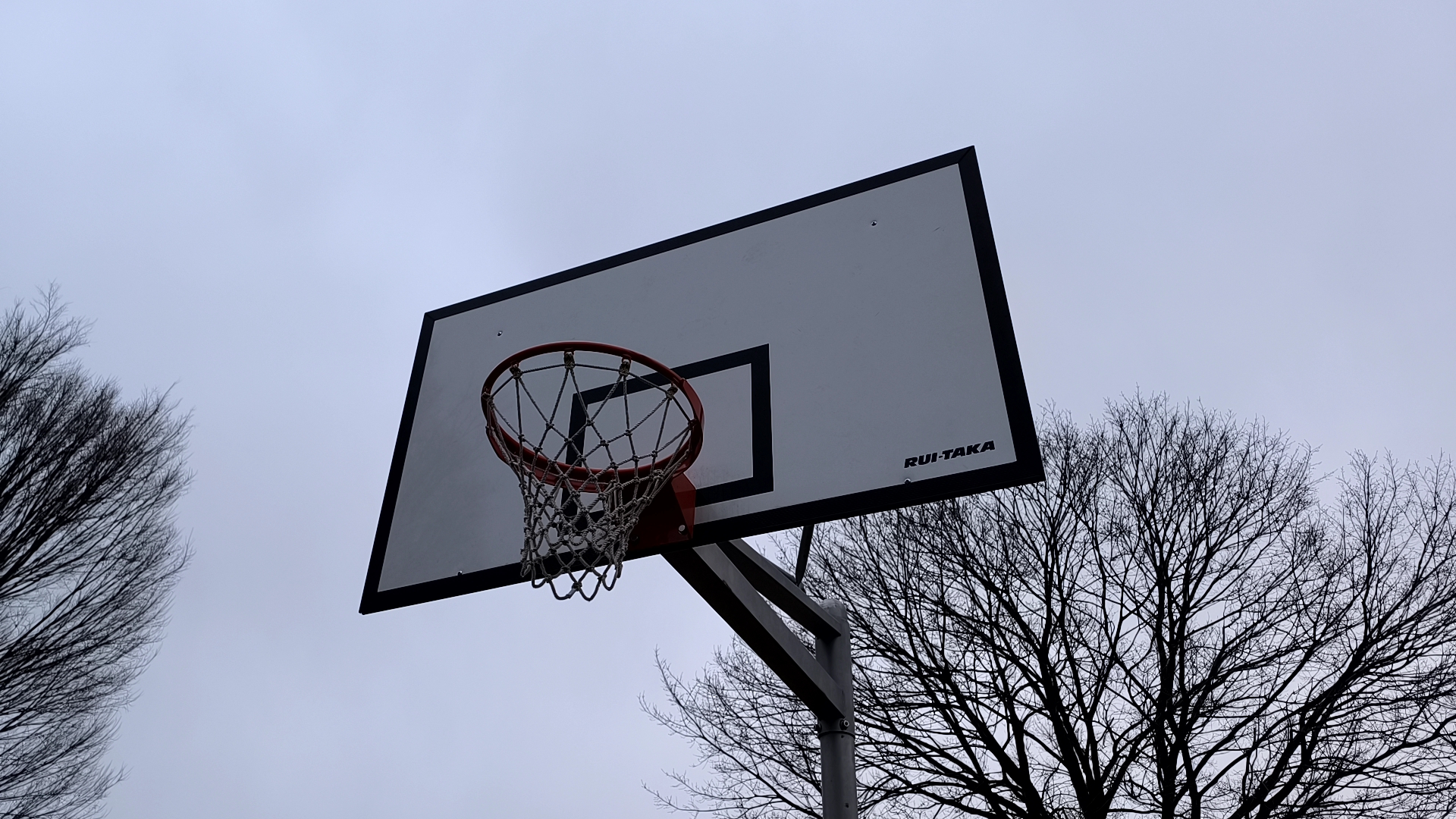 生品コミュニティ運動公園 バスケットゴール
