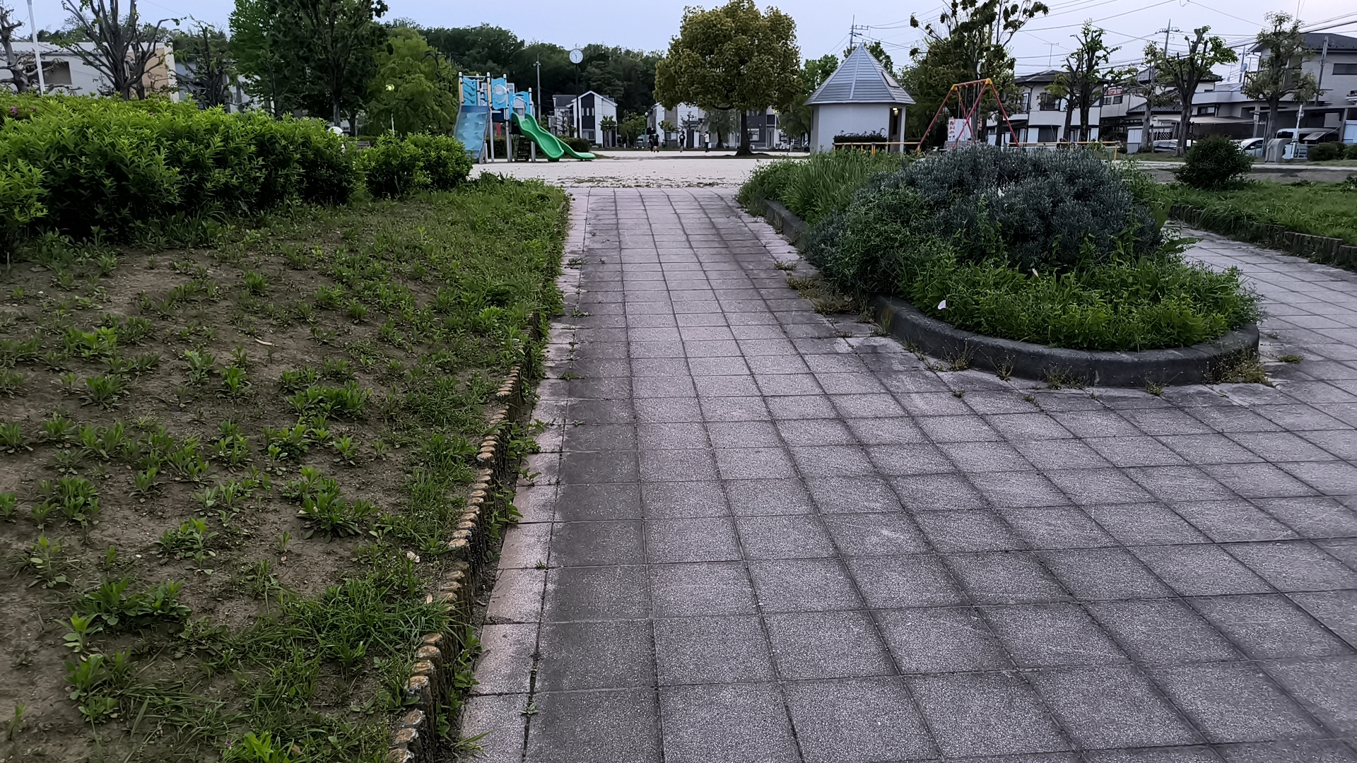 山崎町児童公園 出入口