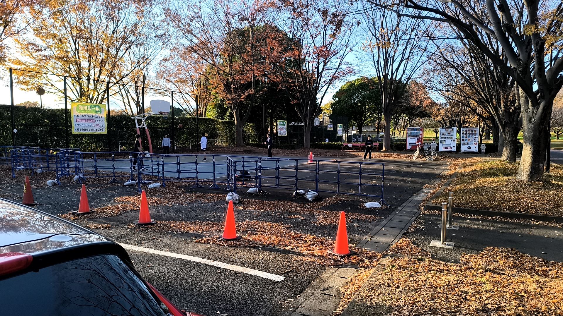 川越公園とバスケットコート周辺