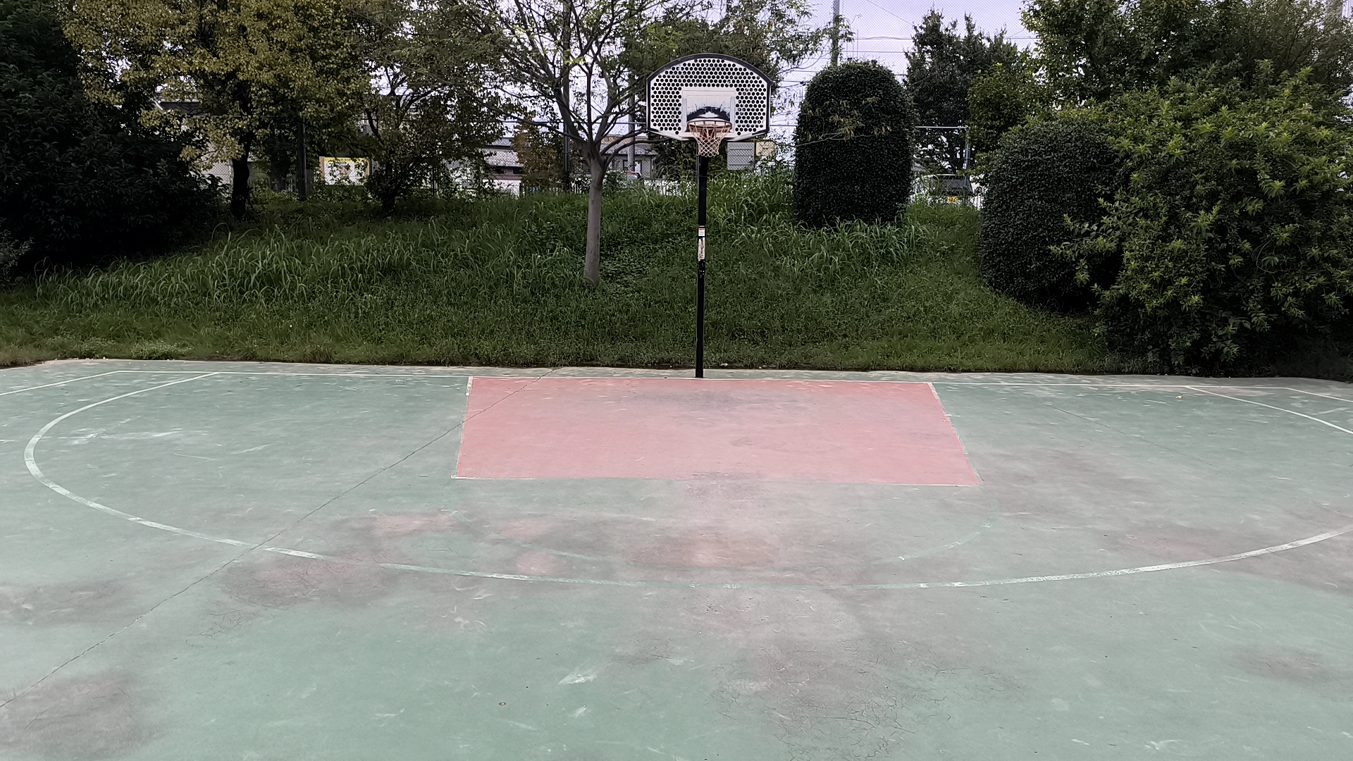 大谷口公園のハーフコート正面