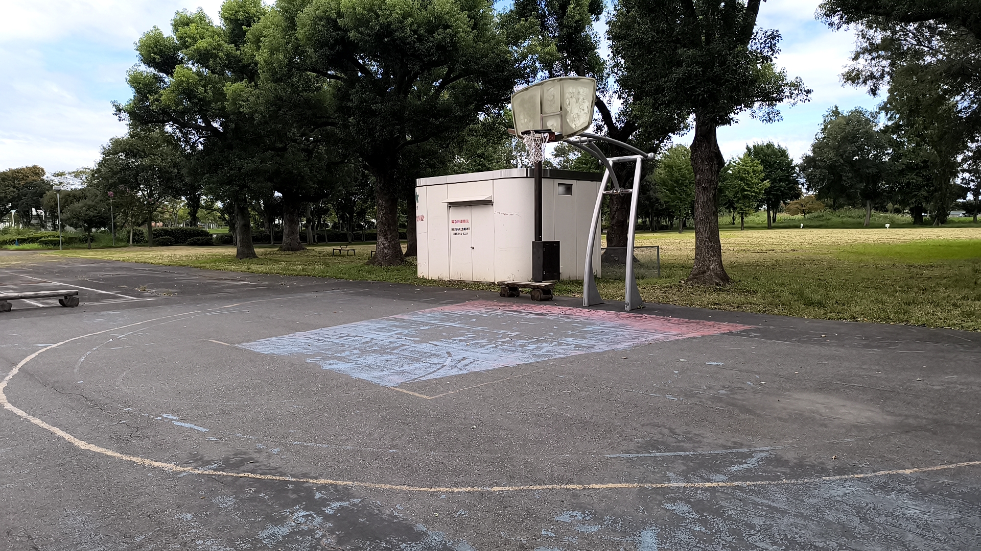 しらこばと公園のバスケットコート別角度